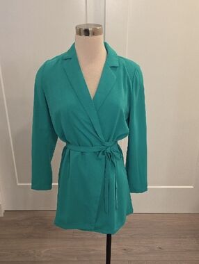 Petal & Pup Classic Green Long Sleeve true Wrap Mini Dress size xs new with tags